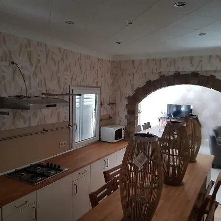 Holiday home Mon Desir 1 *
